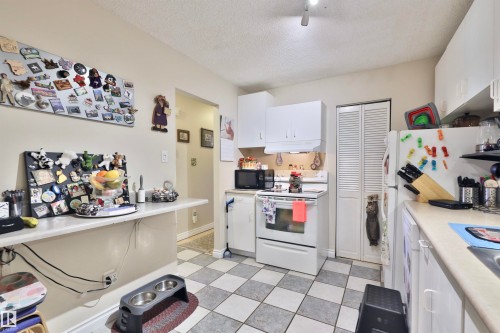 127 2204 118 Street, Edmonton, AB - Indoor Photo Showing Kitchen