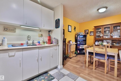 127 2204 118 Street, Edmonton, AB - Indoor