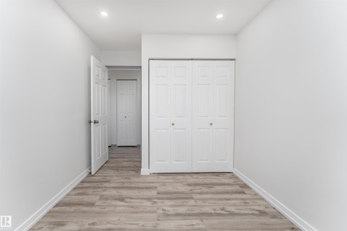 4B 13230 Fort Road, Edmonton, AB - Indoor Photo Showing Other Room