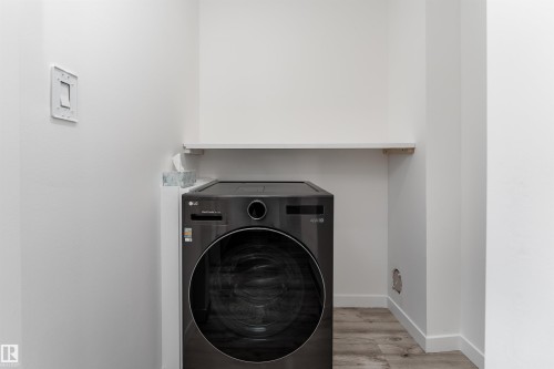 4B 13230 Fort Road, Edmonton, AB - Indoor Photo Showing Laundry Room