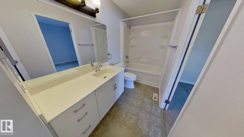 9309 172 Street, Edmonton, AB - Indoor Photo Showing Bathroom