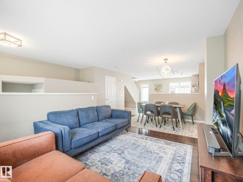 128 1804 70 Street, Edmonton, AB - Indoor Photo Showing Living Room