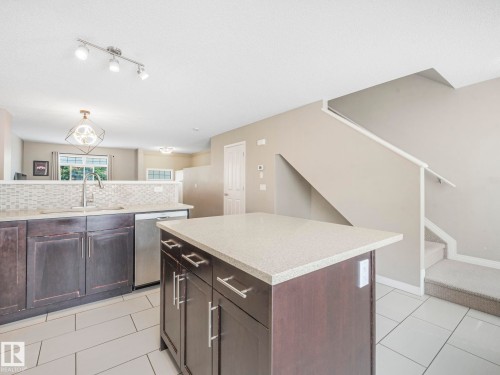 128 1804 70 Street, Edmonton, AB - Indoor Photo Showing Kitchen