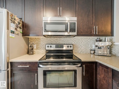 128 1804 70 Street, Edmonton, AB - Indoor Photo Showing Kitchen With Upgraded Kitchen