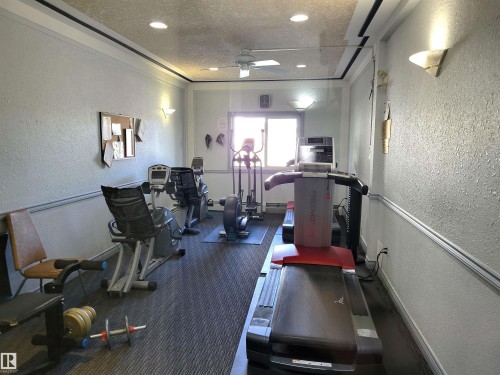 312 10511 42 Avenue, Edmonton, AB - Indoor Photo Showing Gym Room