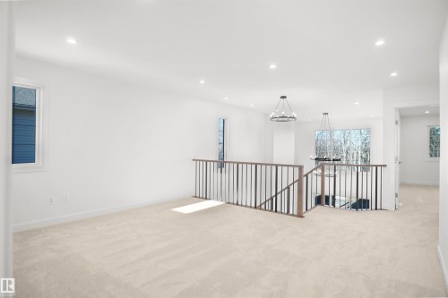 20608 27 Avenue, Edmonton, AB - Indoor Photo Showing Other Room