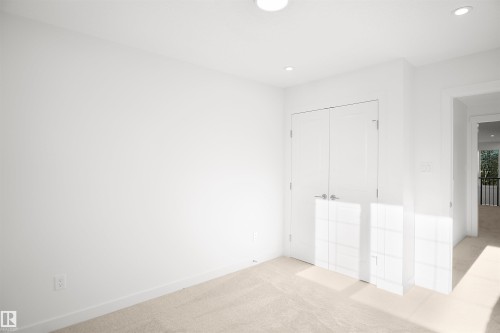 20608 27 Avenue, Edmonton, AB - Indoor Photo Showing Other Room