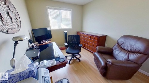 12 13217 155 Avenue, Edmonton, AB - Indoor Photo Showing Office