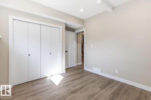 11735 10 Avenue Nw, Edmonton, AB - Indoor Photo Showing Other Room