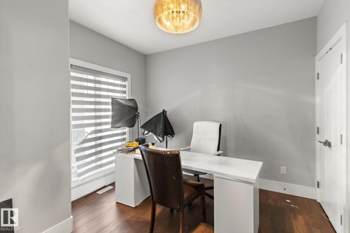 1507 Adamson View Sw, Edmonton, AB - Indoor Photo Showing Office