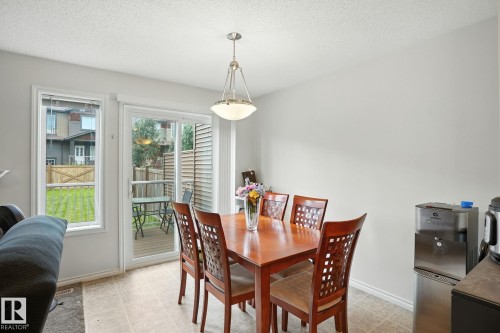 1524 Graydon Hill, Edmonton, AB - Indoor Photo Showing Dining Room