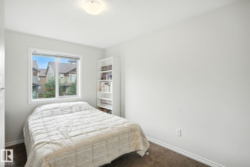 1524 Graydon Hill, Edmonton, AB - Indoor Photo Showing Bedroom
