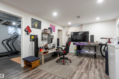 10880 73 Street, Edmonton, AB - Indoor Photo Showing Gym Room