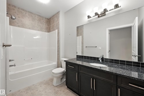 14 3090 Cameron Heights Way, Edmonton, AB - Indoor Photo Showing Bathroom