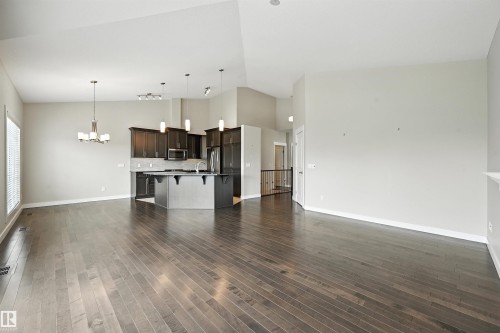 14 3090 Cameron Heights Way, Edmonton, AB - Indoor