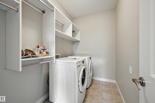 14 3090 Cameron Heights Way, Edmonton, AB - Indoor Photo Showing Laundry Room