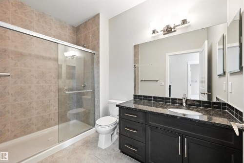 14 3090 Cameron Heights Way, Edmonton, AB - Indoor Photo Showing Bathroom