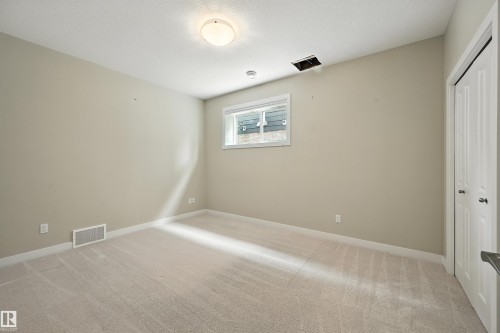 14 3090 Cameron Heights Way, Edmonton, AB - Indoor Photo Showing Other Room