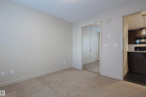 230 6076 Schonsee Way Nw, Edmonton, AB - Indoor