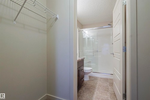 230 6076 Schonsee Way Nw, Edmonton, AB - Indoor Photo Showing Bathroom