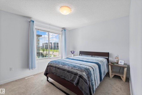 753 Allard Boulevard, Edmonton, AB - Indoor Photo Showing Bedroom