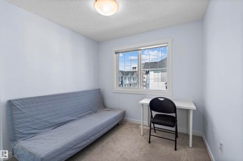 753 Allard Boulevard, Edmonton, AB - Indoor Photo Showing Bedroom