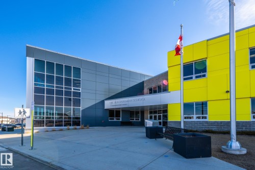 753 Allard Boulevard, Edmonton, AB - Outdoor