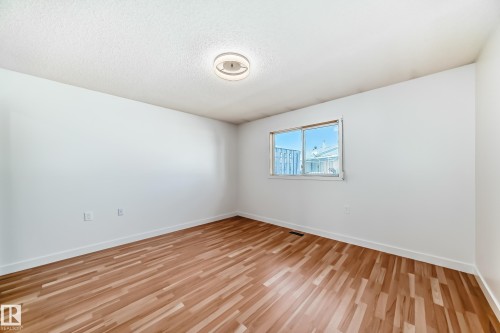 15571 59A Street, Edmonton, AB - Indoor Photo Showing Other Room