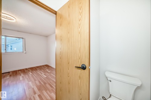 15571 59A Street, Edmonton, AB - Indoor