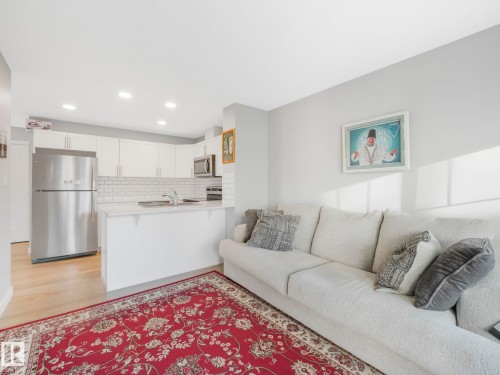 86 17832 78 Street, Edmonton, AB - Indoor