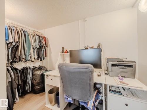 7824 165 Avenue, Edmonton, AB - Indoor