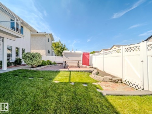 7824 165 Avenue, Edmonton, AB - Outdoor