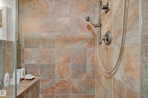 16 52111 Rge Road 25, Rural Parkland County, AB - Indoor Photo Showing Bathroom