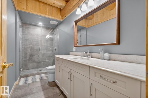 16 52111 Rge Road 25, Rural Parkland County, AB - Indoor Photo Showing Bathroom
