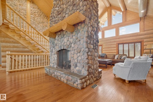 16 52111 Rge Road 25, Rural Parkland County, AB - Indoor With Fireplace