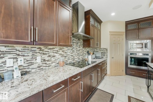 1238 Secord Landing Landing, Edmonton, AB - Indoor Photo Showing Kitchen With Upgraded Kitchen