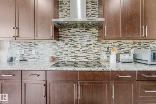 1238 Secord Landing Landing, Edmonton, AB - Indoor Photo Showing Kitchen With Upgraded Kitchen