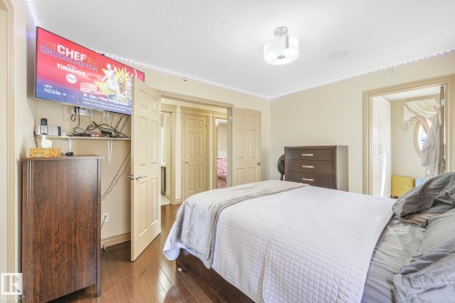 1238 Secord Landing Landing, Edmonton, AB - Indoor Photo Showing Bedroom