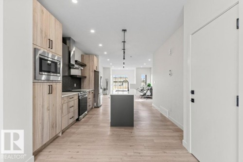 9826 158 Street, Edmonton, AB - Indoor Photo Showing Kitchen