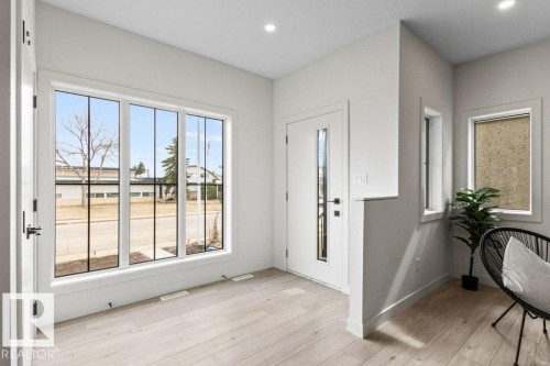9826 158 Street, Edmonton, AB - Indoor Photo Showing Other Room