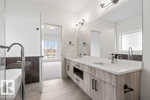 9826 158 Street, Edmonton, AB - Indoor Photo Showing Bathroom