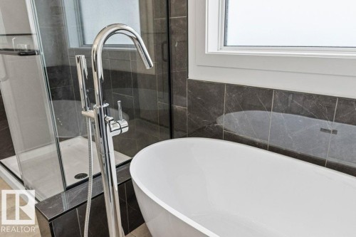 9826 158 Street, Edmonton, AB - Indoor Photo Showing Bathroom