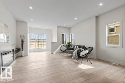 9826 158 Street, Edmonton, AB - Indoor