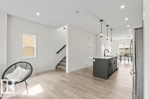 9826 158 Street, Edmonton, AB - Indoor Photo Showing Kitchen With Upgraded Kitchen