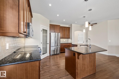 63 18343 Lessard Road, Edmonton, AB - Indoor Photo Showing Kitchen With Upgraded Kitchen