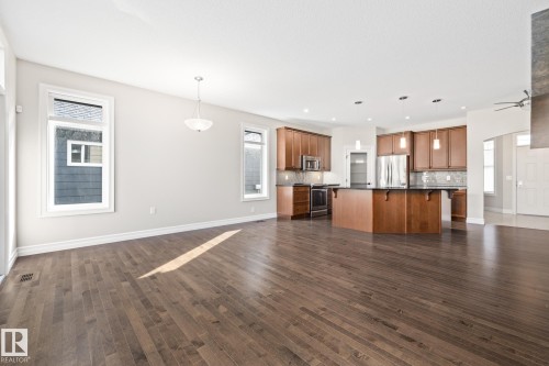 63 18343 Lessard Road, Edmonton, AB - Indoor