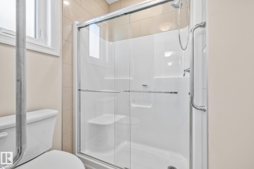 63 18343 Lessard Road, Edmonton, AB - Indoor Photo Showing Bathroom
