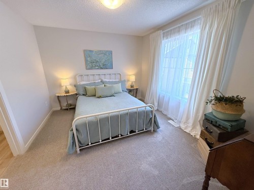 95 50 Mclaughlin Drive, Spruce Grove, AB - Indoor Photo Showing Bedroom