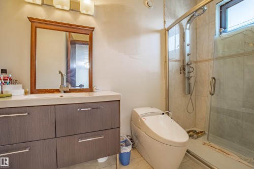 4103 Westcliff Heath Heath Sw, Edmonton, AB - Indoor Photo Showing Bathroom