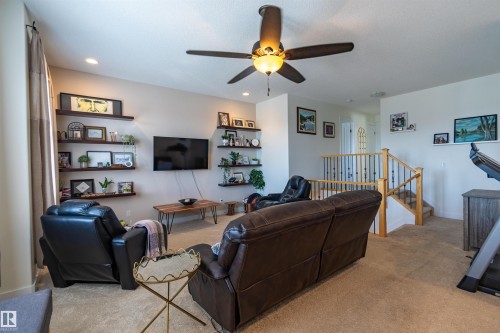 9 Southbridge Crescent, Calmar, AB - Indoor